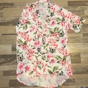 Women’s Floral Pull Over Size 0/S